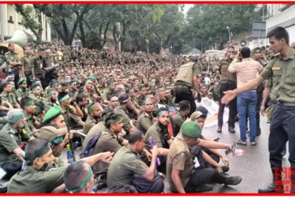 পল্টন থানায় পুলিশের কাজে বাধা ৪ হাজার আনসার সদস্যের বিরুদ্ধে মামলা S24 Online